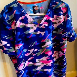 Dickies scrub top.